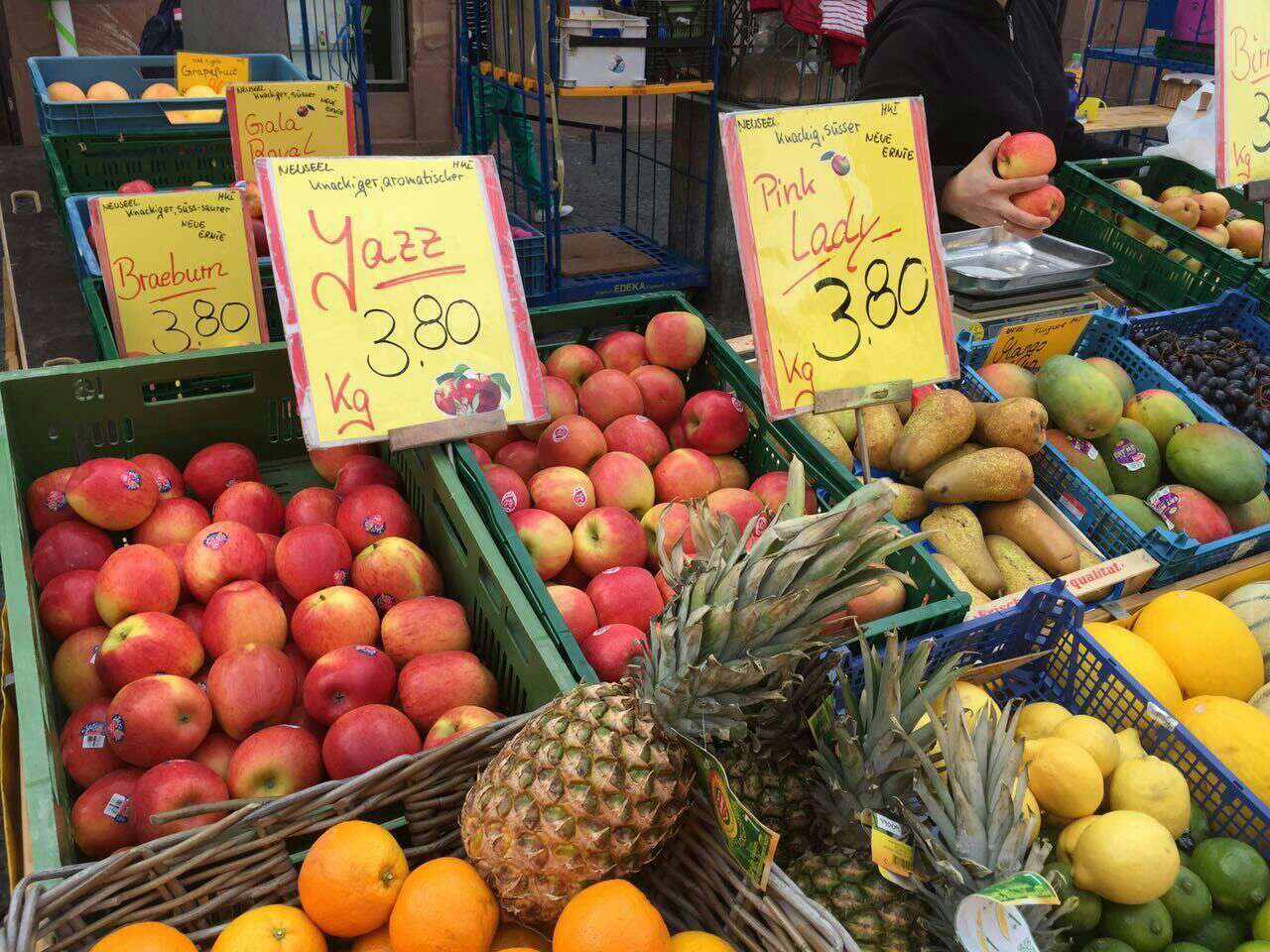 余教授德國鄉村行：德國水果賣品質